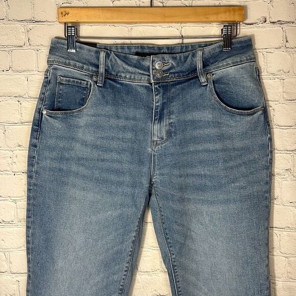New Hudson Women’s Jeans size 10 Icy Blue Button Back Pocket H0524-01 - Picture 2 of 9